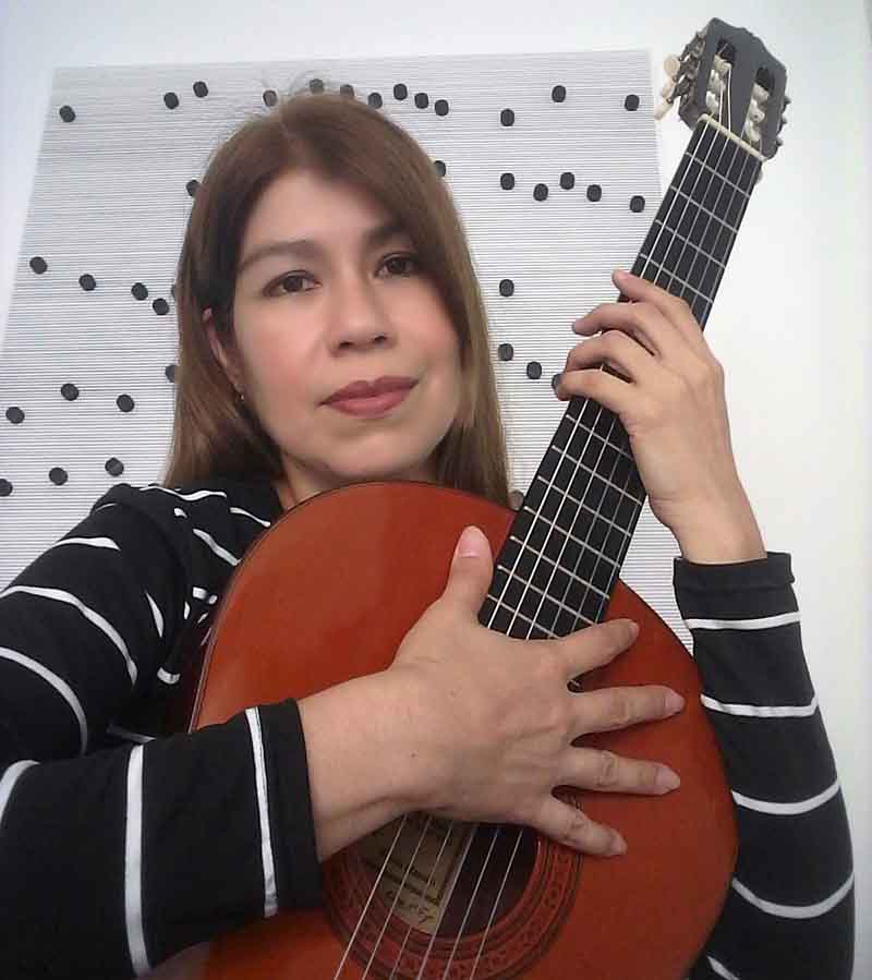 Gleyda Domador Guitarra